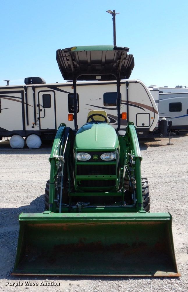 image for item DR1925 2008 John Deere 3320  MFWD tractor