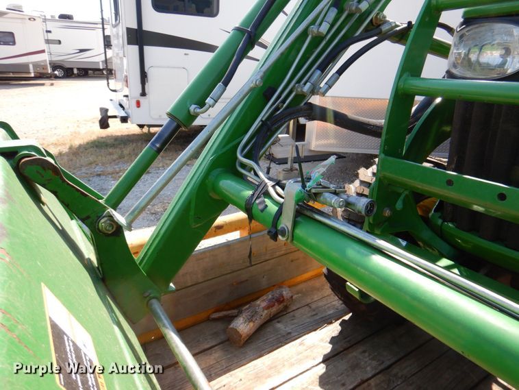 image for item DR1925 2008 John Deere 3320  MFWD tractor