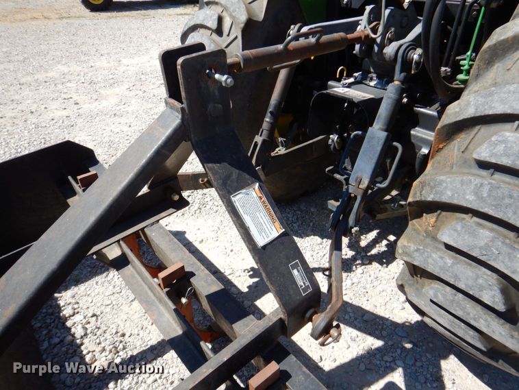 image for item DR1925 2008 John Deere 3320  MFWD tractor