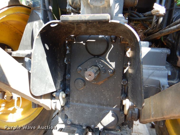 image for item DR1925 2008 John Deere 3320  MFWD tractor