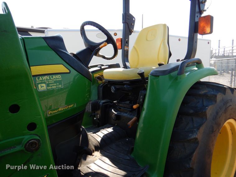 image for item DR1925 2008 John Deere 3320  MFWD tractor