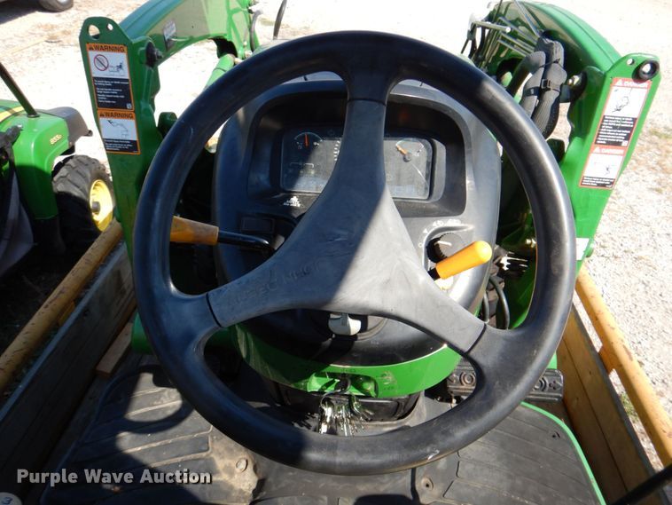 image for item DR1925 2008 John Deere 3320  MFWD tractor