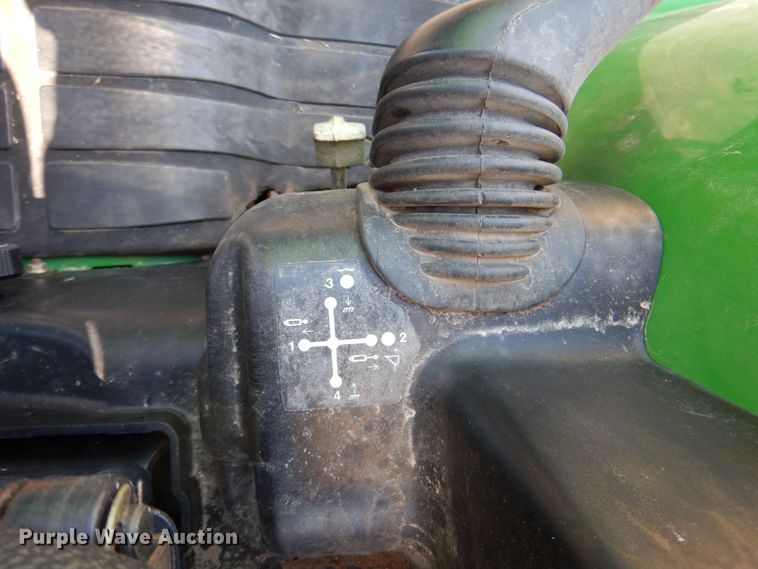 image for item DR1925 2008 John Deere 3320  MFWD tractor