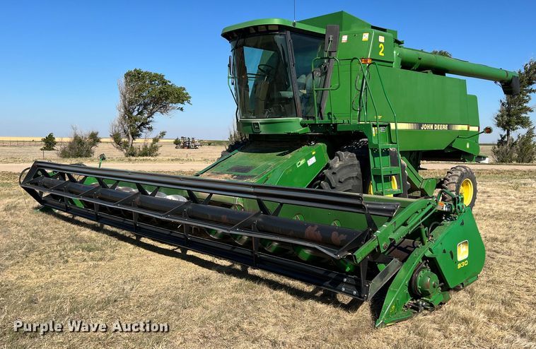 image for item DS8378 1992 John Deere 9600  combine