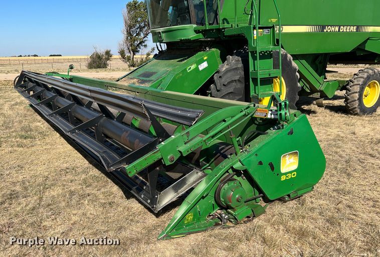 image for item DS8378 1992 John Deere 9600  combine