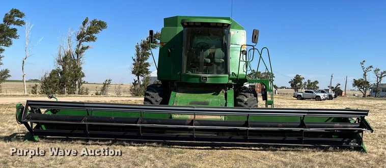 image for item DS8378 1992 John Deere 9600  combine