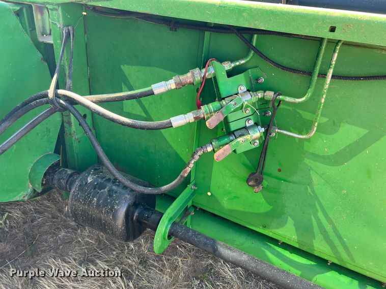 image for item DS8378 1992 John Deere 9600  combine