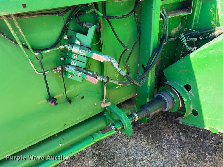 image for item DS8378 1992 John Deere 9600  combine