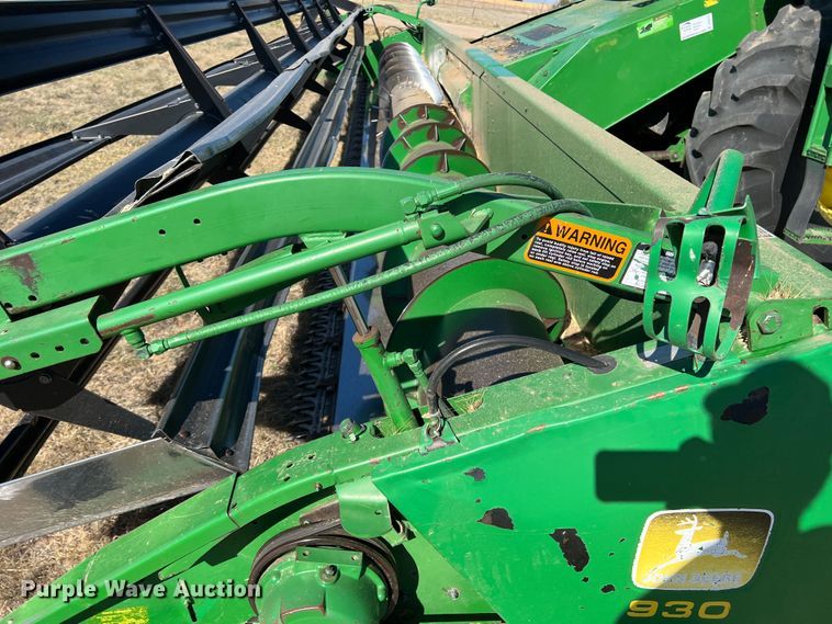 image for item DS8378 1992 John Deere 9600  combine