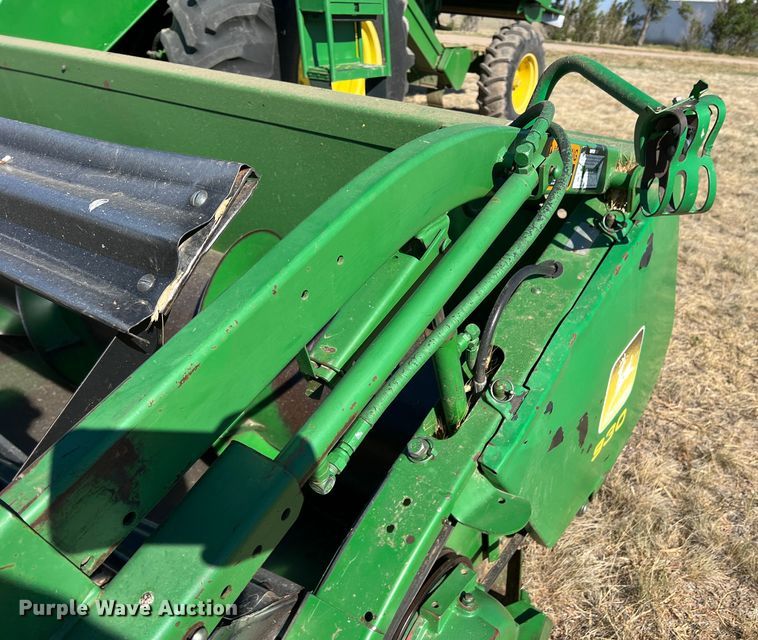 image for item DS8378 1992 John Deere 9600  combine