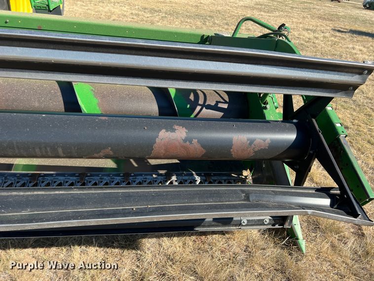 image for item DS8378 1992 John Deere 9600  combine