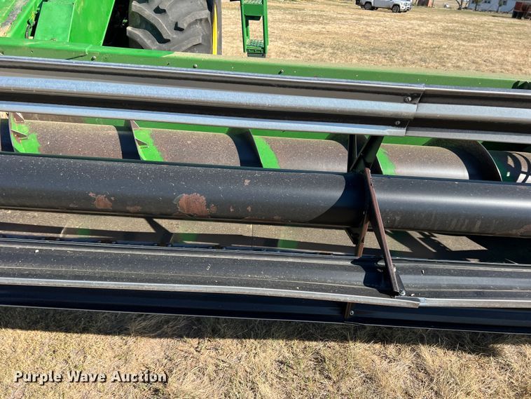 image for item DS8378 1992 John Deere 9600  combine