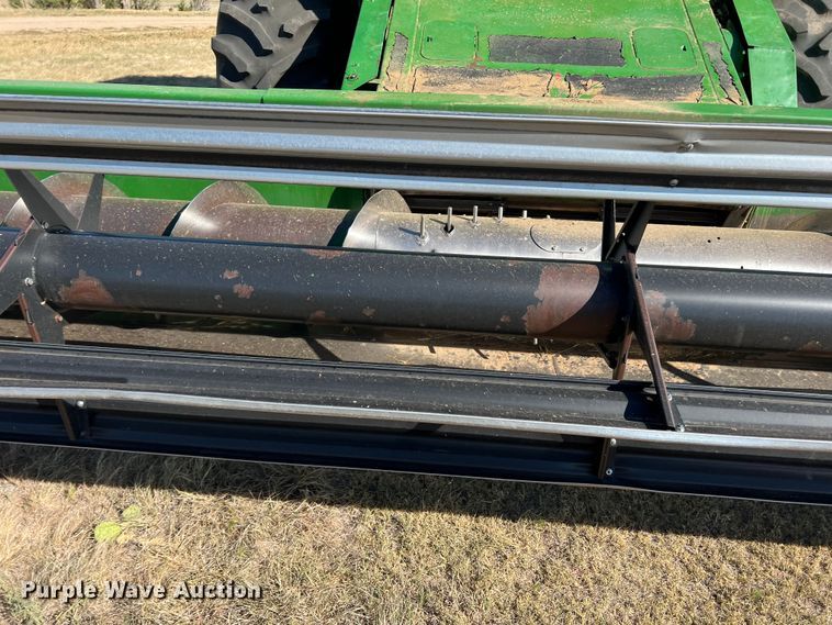 image for item DS8378 1992 John Deere 9600  combine