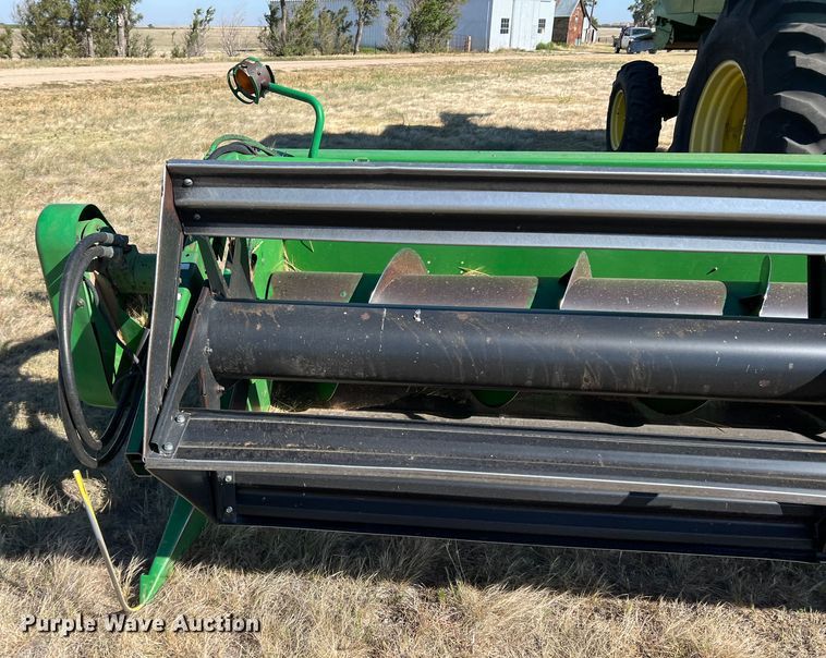 image for item DS8378 1992 John Deere 9600  combine