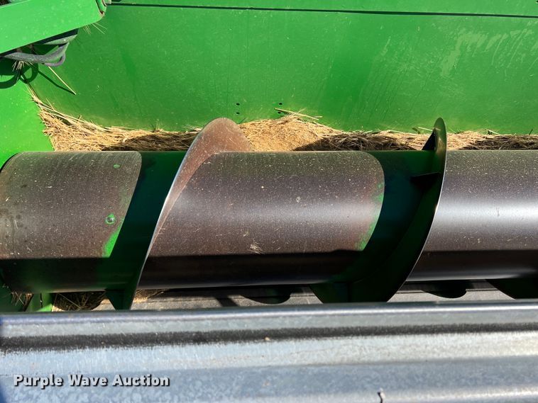 image for item DS8378 1992 John Deere 9600  combine