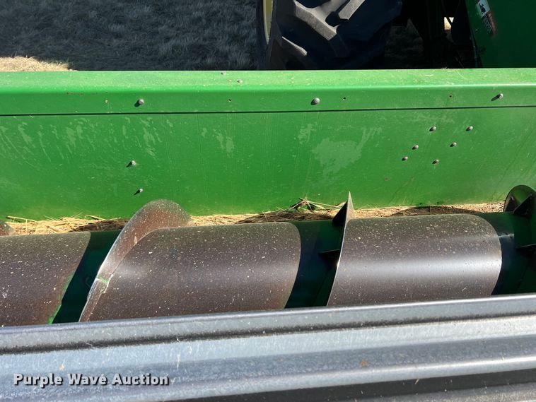 image for item DS8378 1992 John Deere 9600  combine