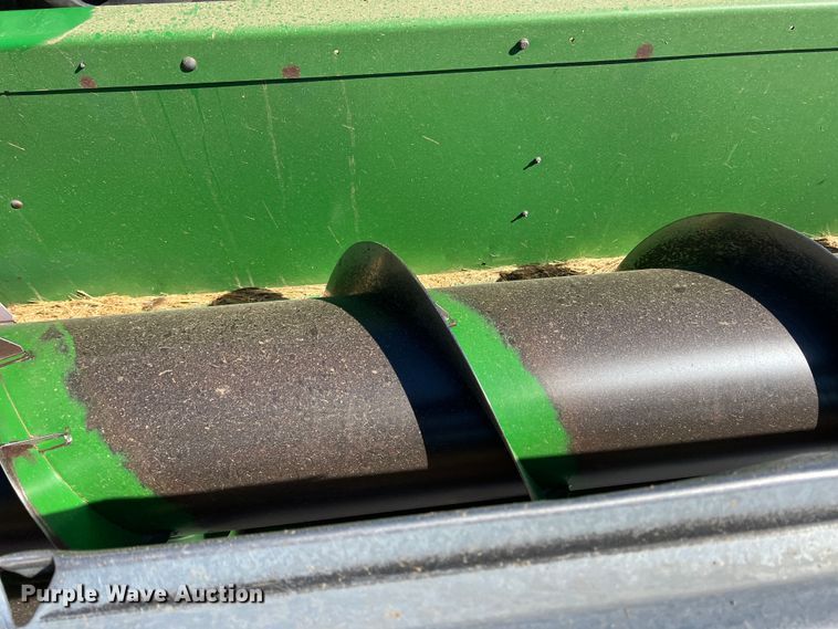 image for item DS8378 1992 John Deere 9600  combine