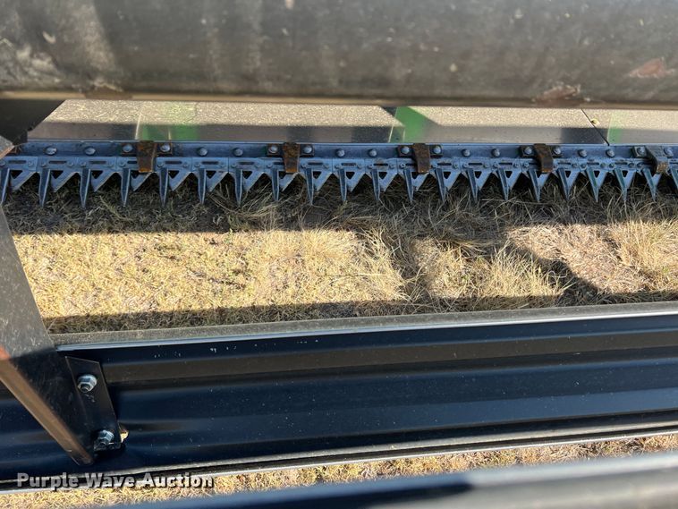 image for item DS8378 1992 John Deere 9600  combine