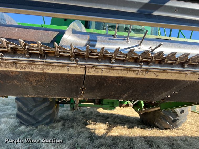 image for item DS8378 1992 John Deere 9600  combine