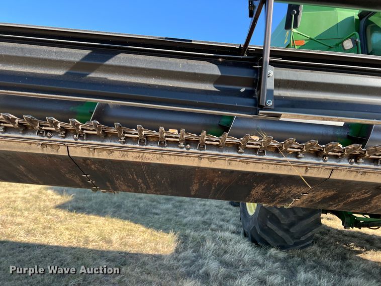 image for item DS8378 1992 John Deere 9600  combine