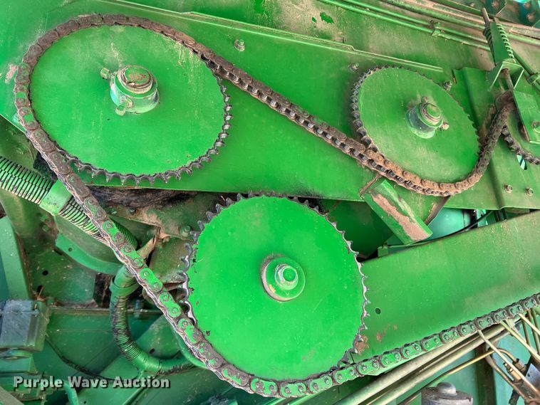 image for item DS8378 1992 John Deere 9600  combine