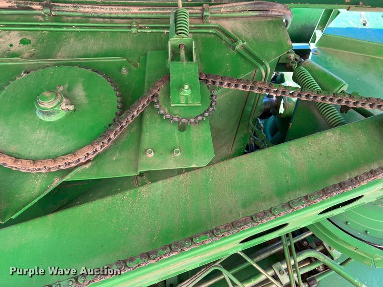 image for item DS8378 1992 John Deere 9600  combine