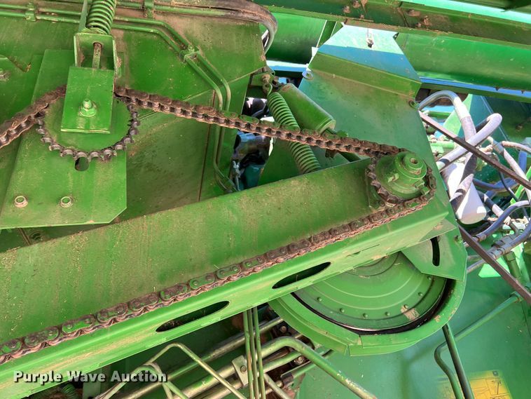 image for item DS8378 1992 John Deere 9600  combine