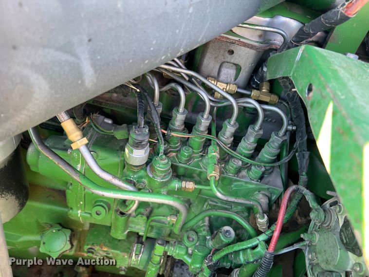 image for item DS8378 1992 John Deere 9600  combine