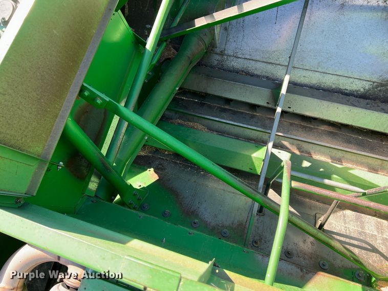 image for item DS8378 1992 John Deere 9600  combine