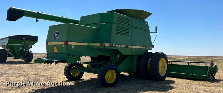 image for item DS8379 1997 John Deere 9600  combine