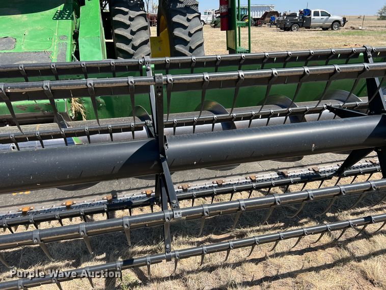 image for item DS8379 1997 John Deere 9600  combine