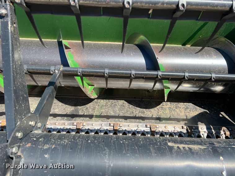 image for item DS8379 1997 John Deere 9600  combine