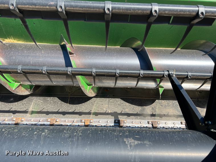 image for item DS8379 1997 John Deere 9600  combine