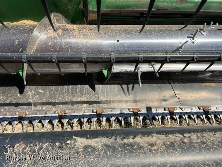 image for item DS8379 1997 John Deere 9600  combine