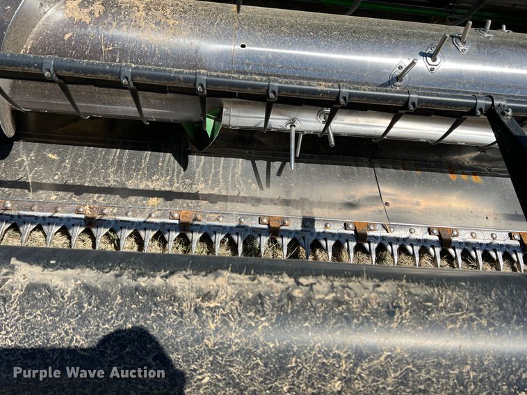 image for item DS8379 1997 John Deere 9600  combine