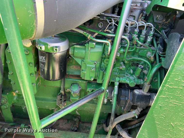 image for item DS8379 1997 John Deere 9600  combine