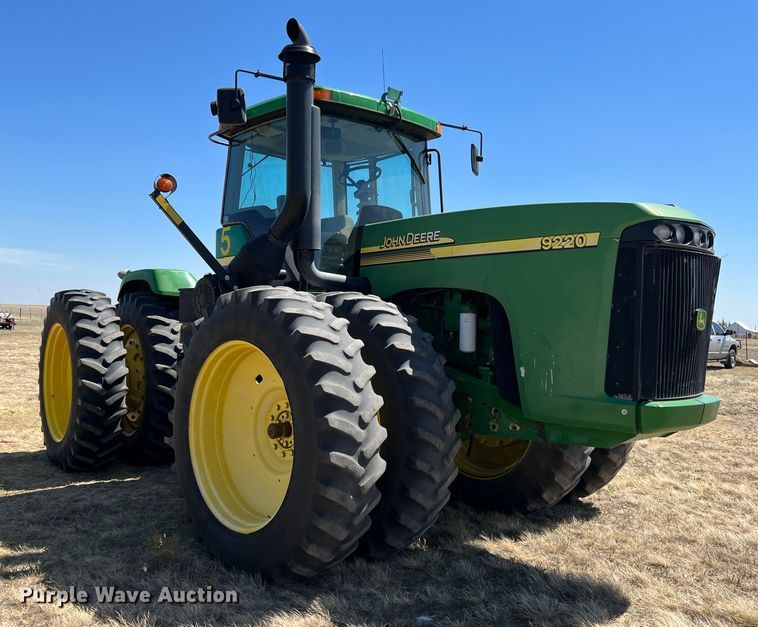 image for item DS8380 2002 John Deere 9220  4WD tractor