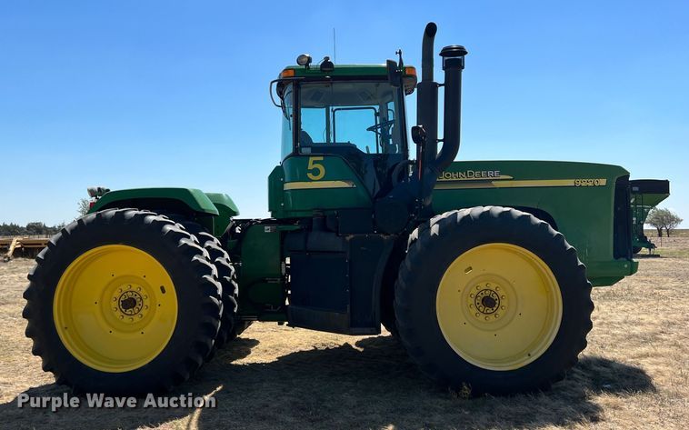 image for item DS8380 2002 John Deere 9220  4WD tractor