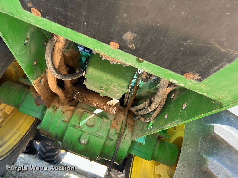 image for item DS8380 2002 John Deere 9220  4WD tractor