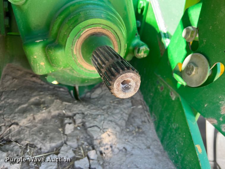 image for item DS8380 2002 John Deere 9220  4WD tractor