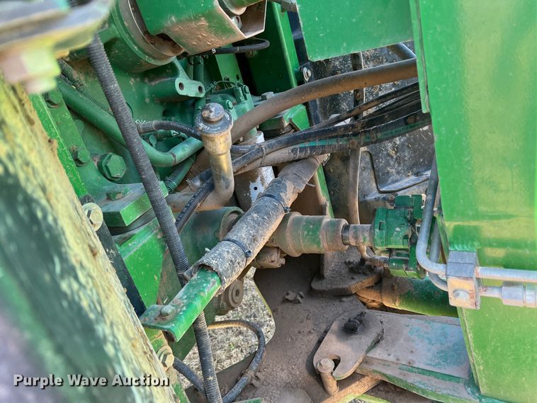 image for item DS8380 2002 John Deere 9220  4WD tractor