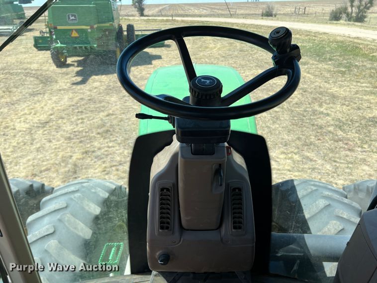 image for item DS8380 2002 John Deere 9220  4WD tractor