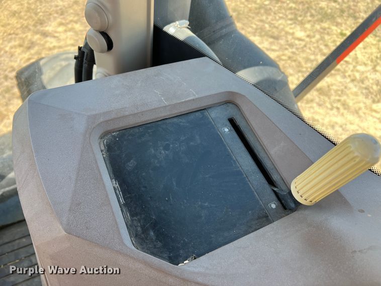 image for item DS8380 2002 John Deere 9220  4WD tractor