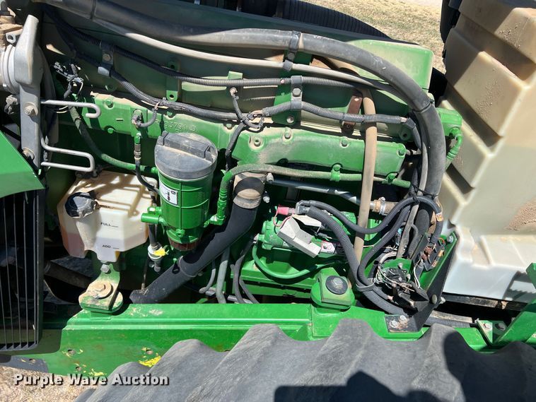 image for item DS8380 2002 John Deere 9220  4WD tractor