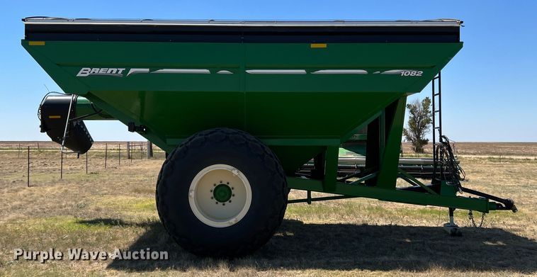 image for item DS8381 Brent 1082  grain cart