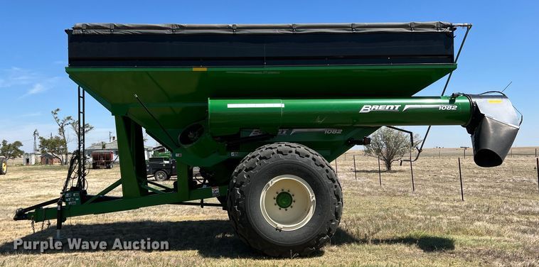 image for item DS8381 Brent 1082  grain cart