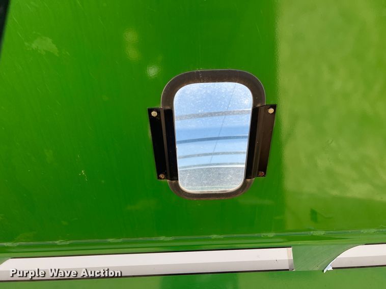 image for item DS8381 Brent 1082  grain cart