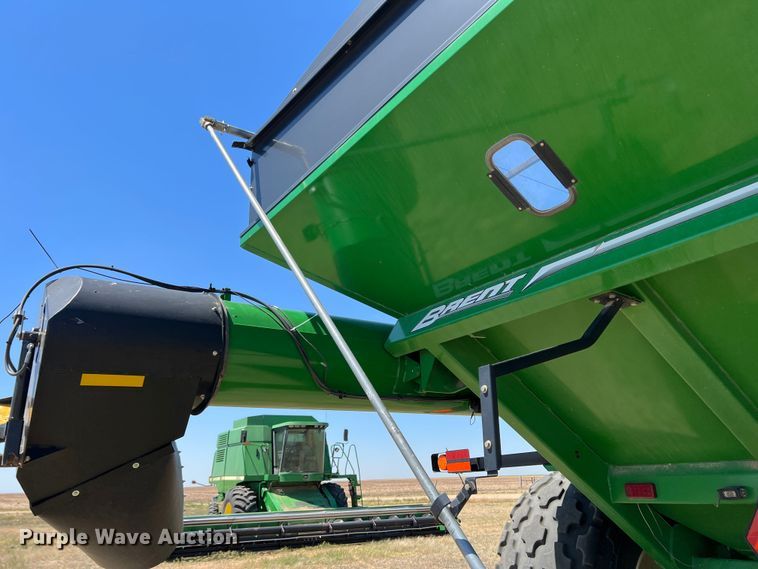 image for item DS8381 Brent 1082  grain cart