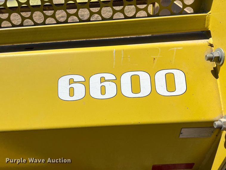 image for item DS8382 2004 John Deere 9220  4WD tractor