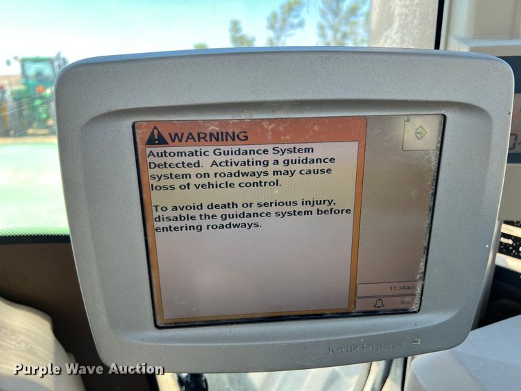 image for item DS8382 2004 John Deere 9220  4WD tractor